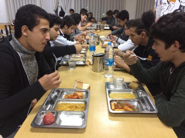 Pansiyonumuzda Aksam Yemekleri Bir Baska Guzel Kusadasi Mesleki Ve Teknik Anadolu Lisesi